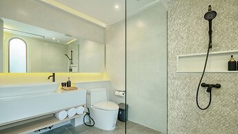 A Dream Naka Island - Beachfront Retreat