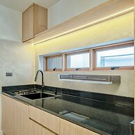 A Dream Naka Island - Beachfront Retreat