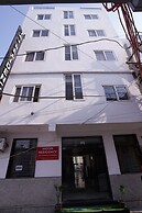 Hotel Moon Taj Near Yashobhoomi