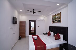 Hotel Moon Taj Near Yashobhoomi