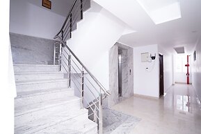 Hotel Moon Taj Near Yashobhoomi