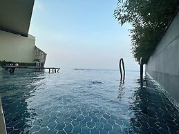 Skyline Serenity 1Bedroom-The Peak