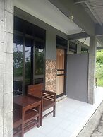 GRIYA SALAMAN HOMESTAY PANTAI WEDIOMBO