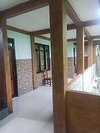 GRIYA SALAMAN HOMESTAY PANTAI WEDIOMBO