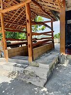 GRIYA SALAMAN HOMESTAY PANTAI WEDIOMBO