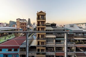 Lofty Comfort Stay-Relax by Soben Home