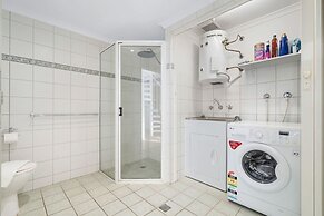 Harbour Haven Penthouse Marina View Balcony BBQ