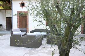 Cottage in Pyrenees With Pool & Golf