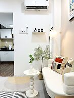 UNI DISTRICT 5 SAIGON