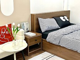 UNI DISTRICT 5 SAIGON