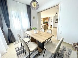 Thalassea - Athenian Riviera Escape