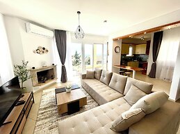 Thalassea - Athenian Riviera Escape