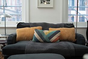 Chic flat near Kensington Palace