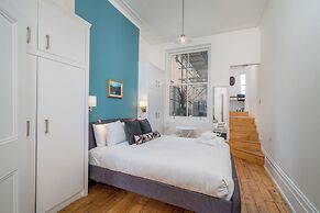 Chic flat near Kensington Palace