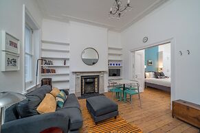 Chic flat near Kensington Palace