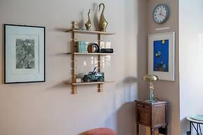 Charming Studio moments from Portobello