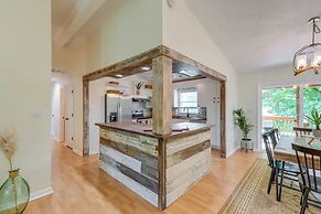 Pet-Friendly Lake Norman Retreat