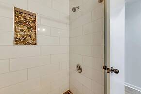 Pet-Friendly Lake Norman Retreat