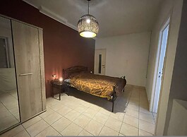 Huswell - Lovely Retreat for 4