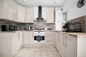 3br-sleeps6-parking-familyfriendly-nearastonvilla