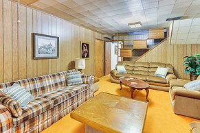 Half-mi to Atwood Lake: Spacious Home!