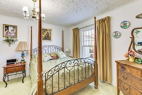 Half-mi to Atwood Lake: Spacious Home!