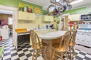 Half-mi to Atwood Lake: Spacious Home!