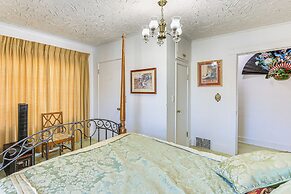 Half-mi to Atwood Lake: Spacious Home!