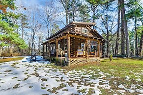 Log Cabin Retreat in Kentucky: Fire Pit & Grill!