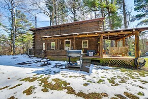 Log Cabin Retreat in Kentucky: Fire Pit & Grill!