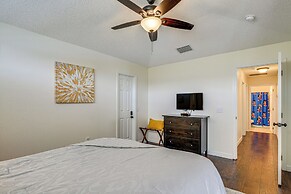 9 Mi to Disney: Home w/ Pool Table & Water Views!