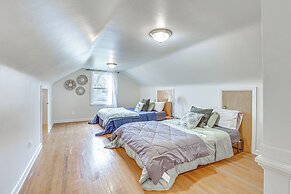 5 Mi to Dtwn & Ysu: Pet-friendly Youngstown Home