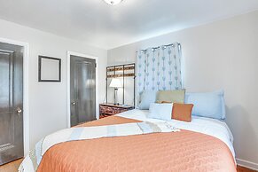 5 Mi to Dtwn & Ysu: Pet-friendly Youngstown Home