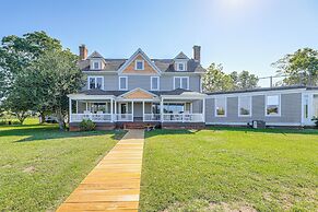 Riverfront Gem w/ Fire Pit in Eden