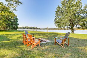 Riverfront Gem w/ Fire Pit in Eden