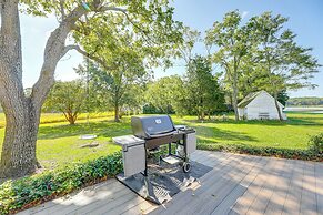 Riverfront Gem w/ Fire Pit in Eden