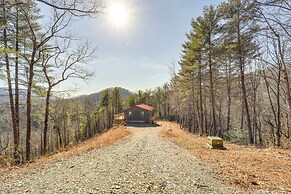 Scenic Mtn Views & Fire Pit: Modern Lenoir Retreat