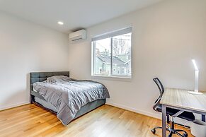 Walk to UW: Townhome w/ Rooftop Patio!