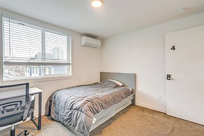 Walk to UW: Townhome w/ Rooftop Patio!