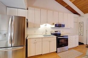 < 1 Mi to Beech Mountain Resort: Comfy Condo