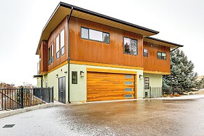 2 Mi to Dtwn: Dog-friendly Gem w/ Patio in Boise