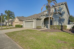 9 Mi to Disney: Group Getaway w/ Lanai & Hot Tub!