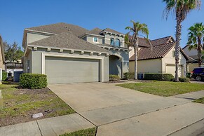 9 Mi to Disney: Group Getaway w/ Lanai & Hot Tub!