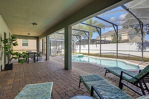 9 Mi to Disney: Group Getaway w/ Lanai & Hot Tub!