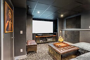 Theater Room + Fire Pit: Anchorage Family Retreat