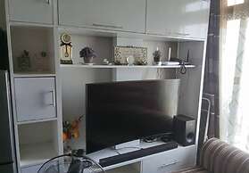 Araneta Cubao No Brown Outs 1BR Furnished Condo With Balcony Free Wifi