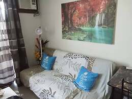 Araneta Cubao No Brown Outs 1BR Furnished Condo With Balcony Free Wifi