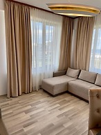 Infinity Summerland Apartment