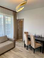 Infinity Summerland Apartment