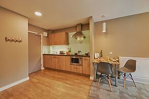 Student Only The Combworks